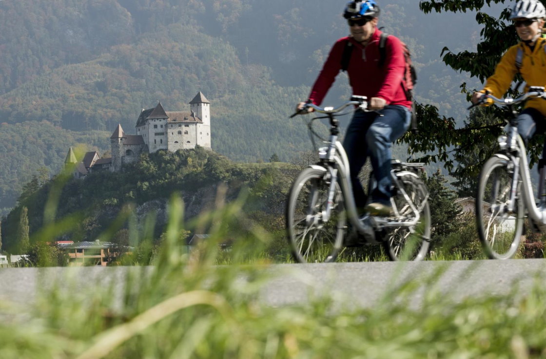cycling liechtenstein castles tour
