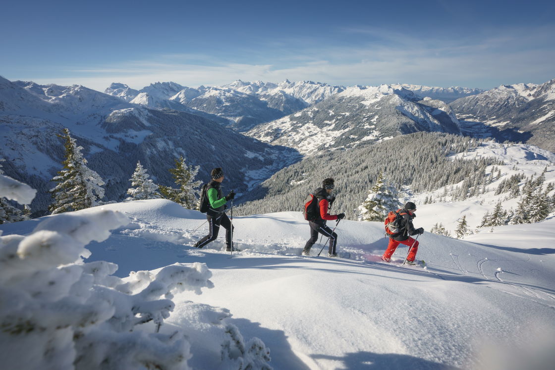 Randonnées en raquettes et expériences hivernales dans le Vorarlberg