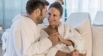 Couple on a romantic wellness vacation in Tyrol