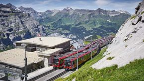 Station du chemin de fer de la Jungfrau Glacier de l'Eiger