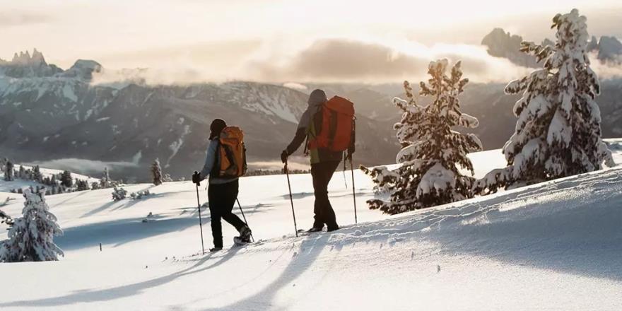 Winter vacation and snowshoeing in South Tyrol