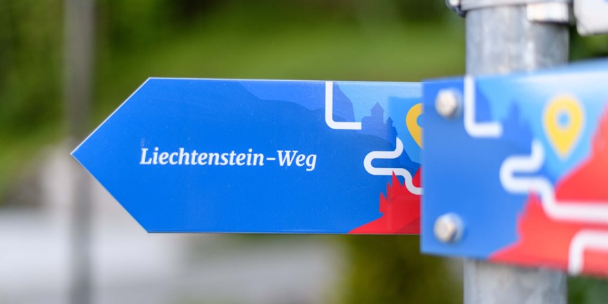 Vacances à pied au Liechtenstein avec guide de randonnée
