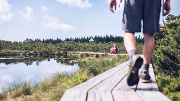 popular hiking and excursion destination in Slovenia, Lovrenška jezera lakes 