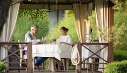 Les clients du restaurant gastronomique MAREE de l'hôtel Sonnenhof au Liechtenstein