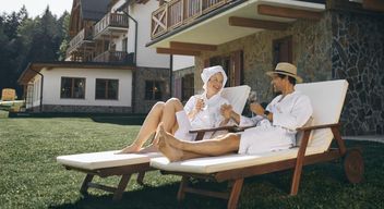 Vacances de randonnée et de bien-être à l'hôtel Pohorje Village Wellbeing Resort 