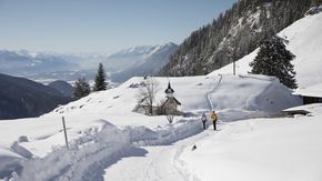 Winterwanderwege in den Bergen Tirols