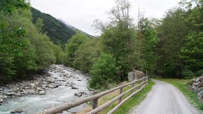 Urlaub in Südtirol, Vinschgau Fischteich Brugg