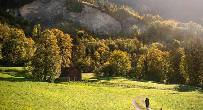 Autumn hike on the Liechtenstein Way